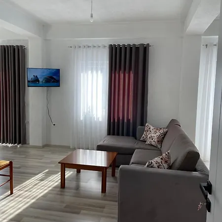 Διαμέρισμα Holiday Apartment *
